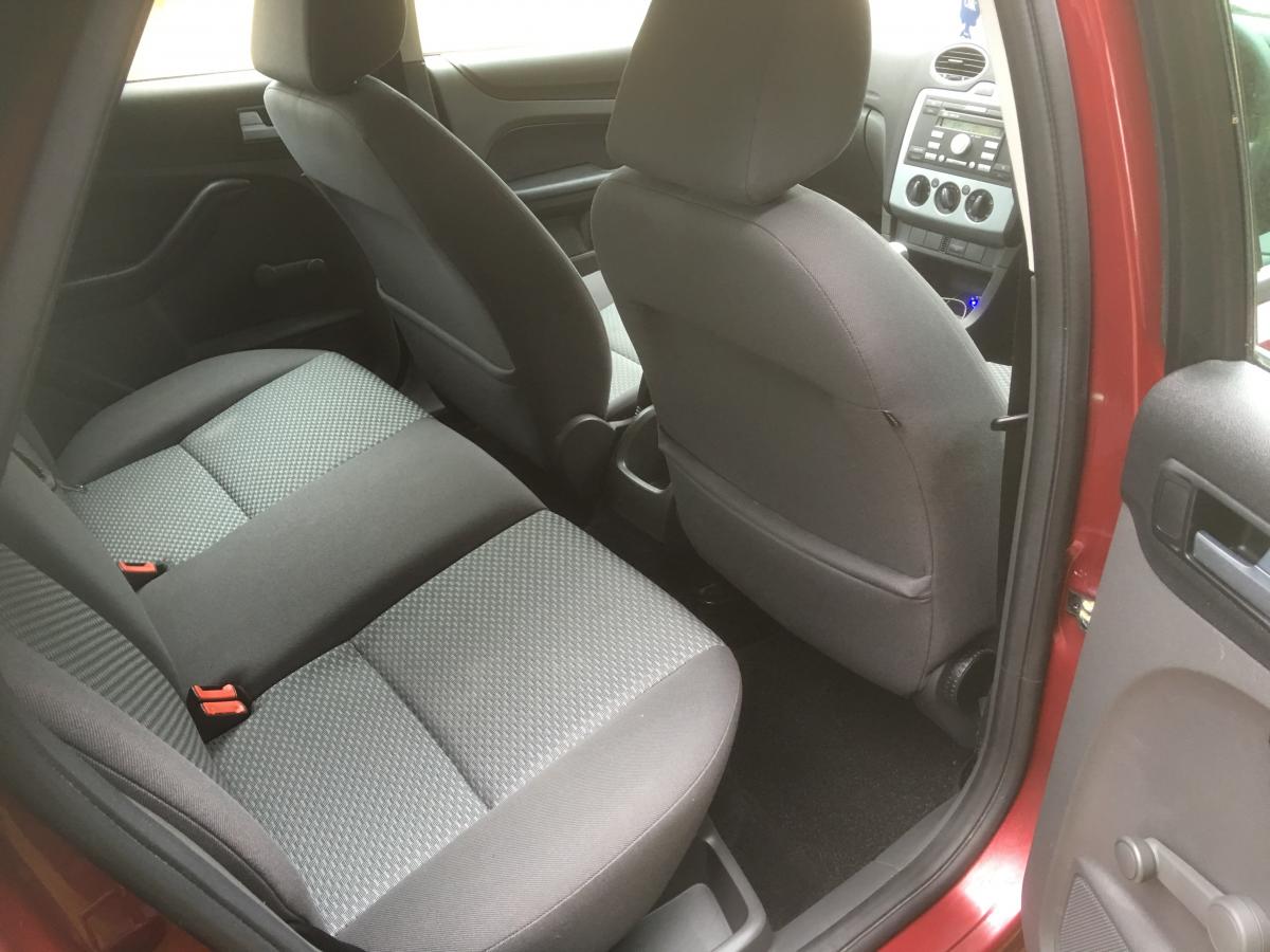 Ford Focus Lx 5 door hatchback - 2005 - £1,495